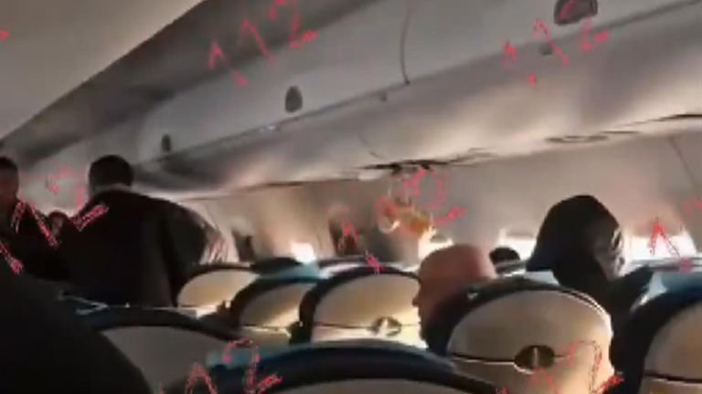 Grã-Bretanha rejeita pedido de desculpas de Putin pela queda fatal do avião da Azerbaijan Airlines | Notícias do mundo