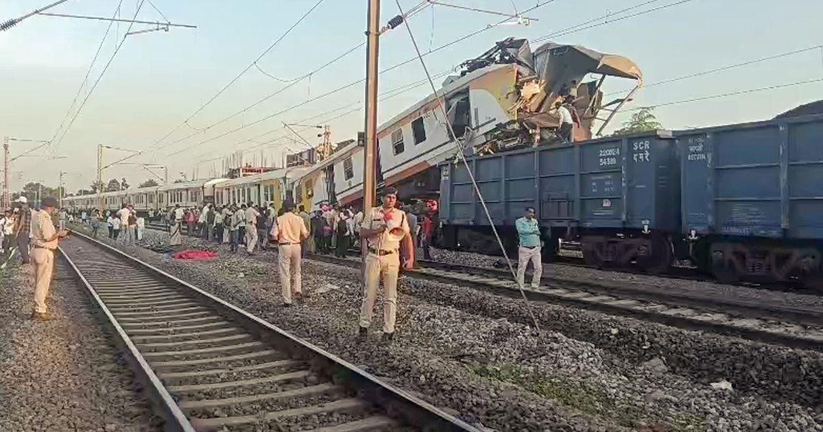 Oito mortos em colisão de passageiros e trem de carga em Bilaspur