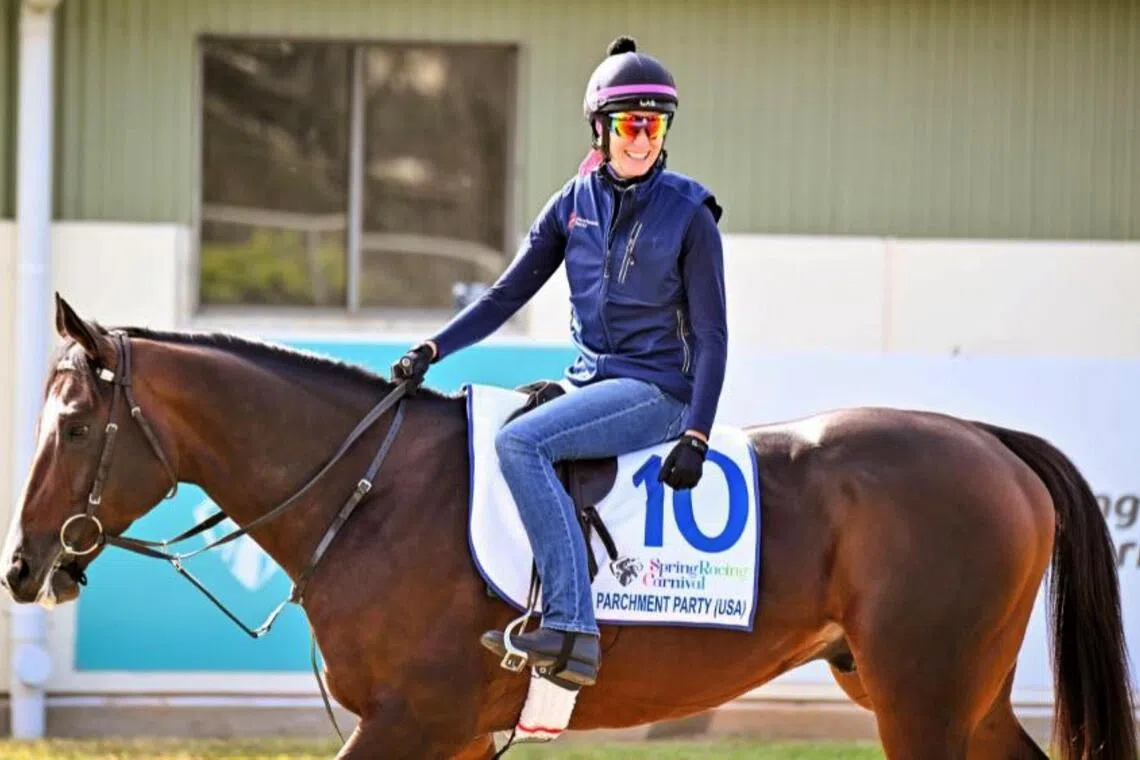Festa do papel sai chateada na Melbourne Cup