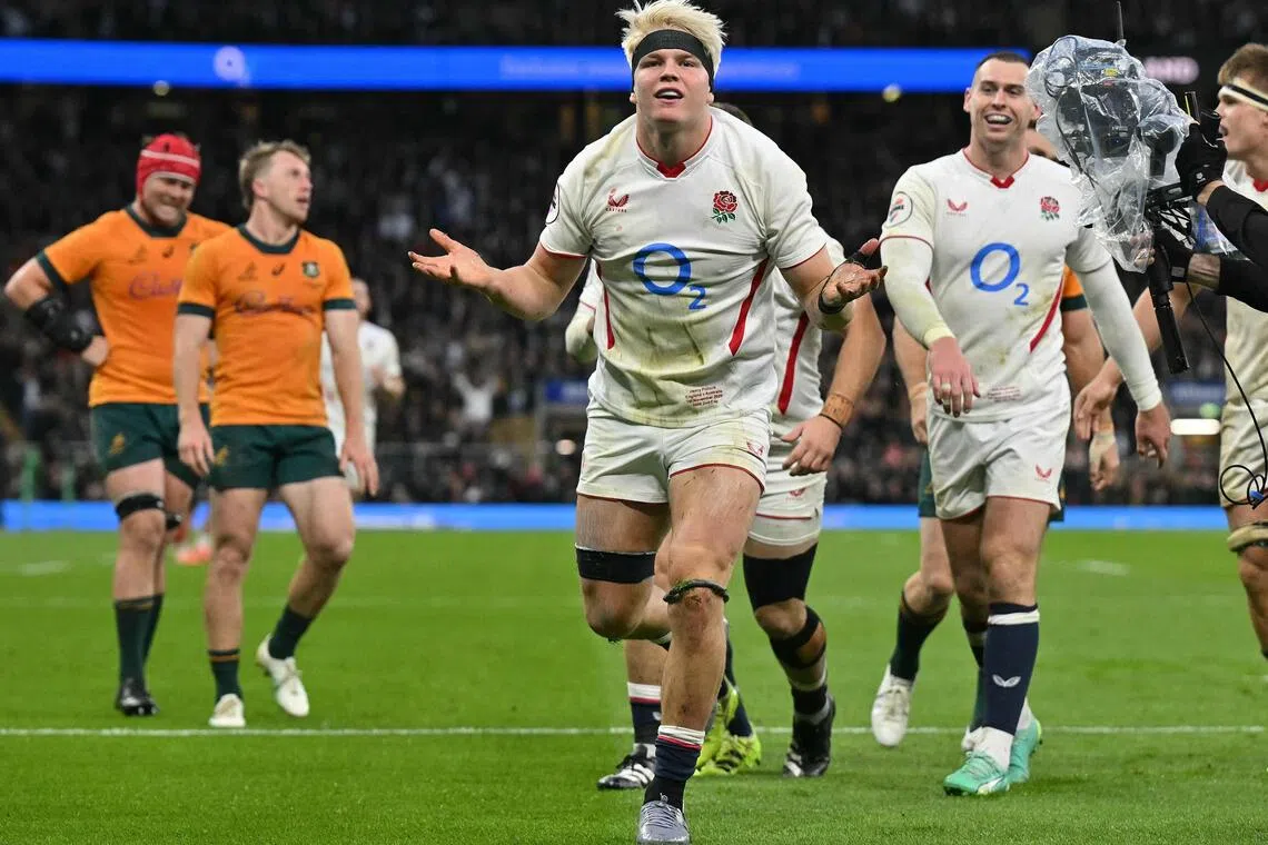 O técnico da Inglaterra, Steve Borthwick, ficou satisfeito com a força da Inglaterra no quarto trimestre ao derrotar os Wallabies.