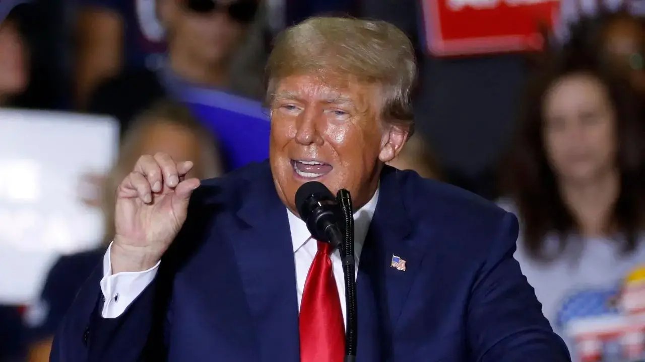 Corrida para prefeito de Nova York: Trump apoia Andrew Cuoso em Zohran Mammanina