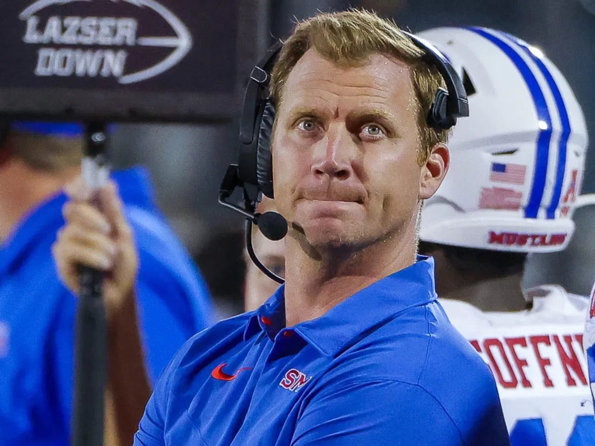 Rhett Lashlee vai direto para a família para comemorar a virada de Miami após esclarecer a posição do contrato