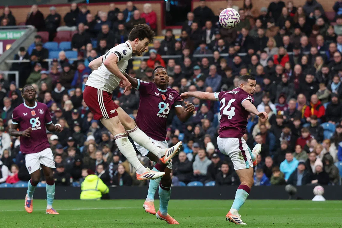 O implacável Arsenal vence Burnley e amplia liderança na Premier League