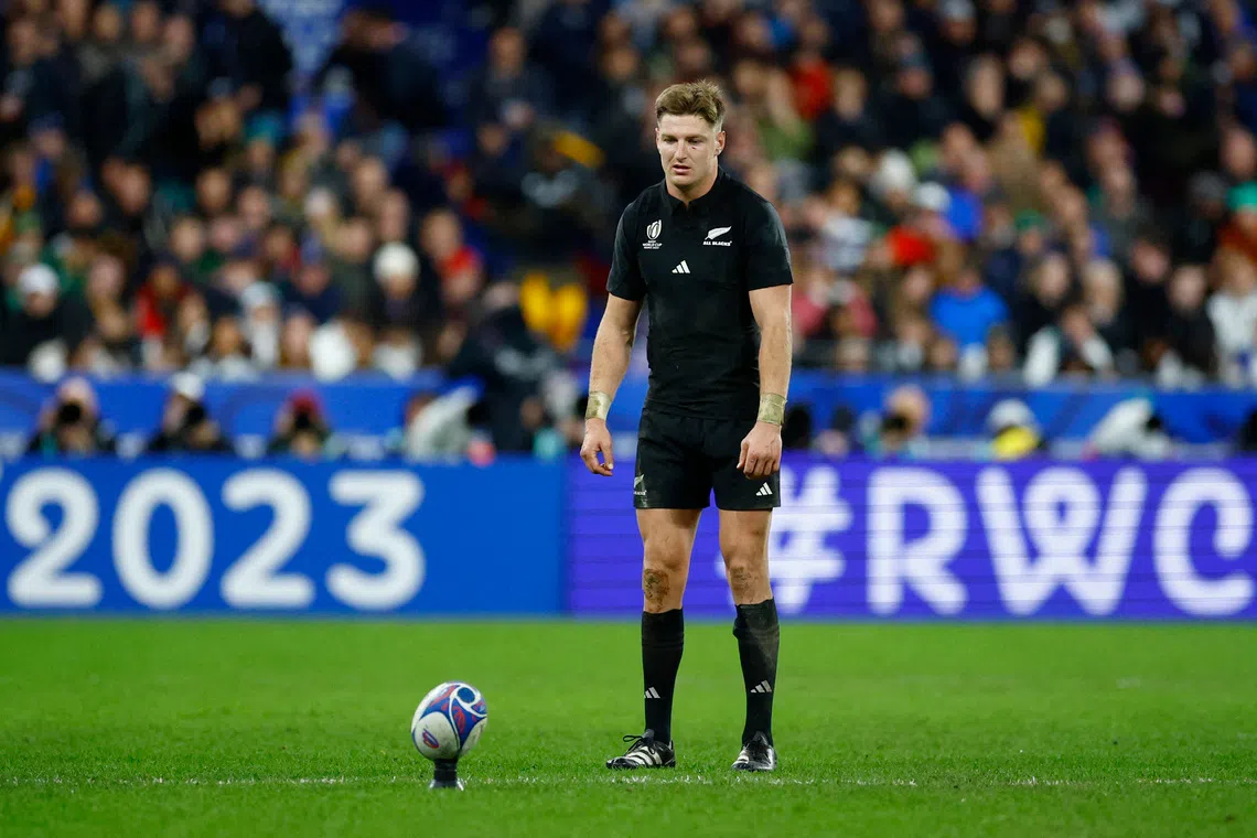 O lesionado Jordie Barrett descartou o restante da turnê dos All Blacks.