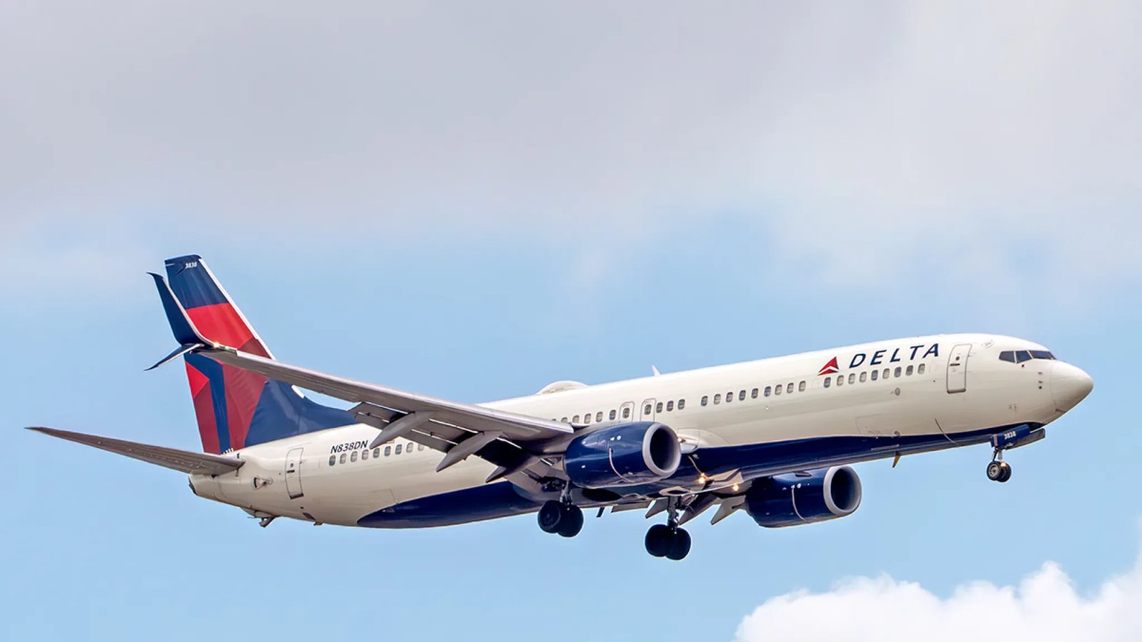 Ameaça de bomba força passageiros a abandonar voo da Delta no aeroporto de Nova York