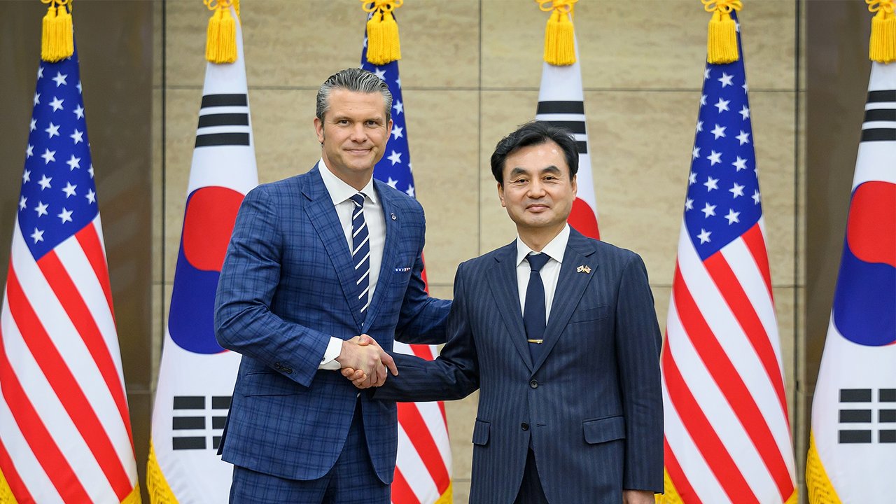 Pete Hegseth elogia a determinação da Coreia do Sul em aumentar os gastos com defesa