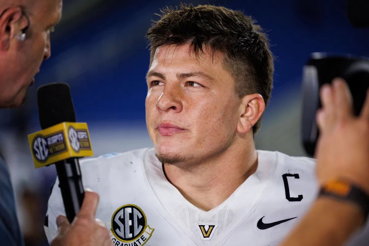 Diego Pavia perdeu a corrida de Heisman para um jogador não P4 que estudou futebol no YouTube.