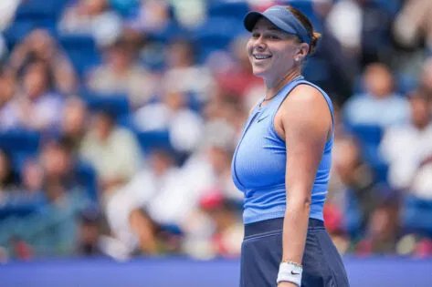 Amanda Anisimova revela o segredo por trás de seu retorno dramático contra Madison Keys nas finais do WTA.