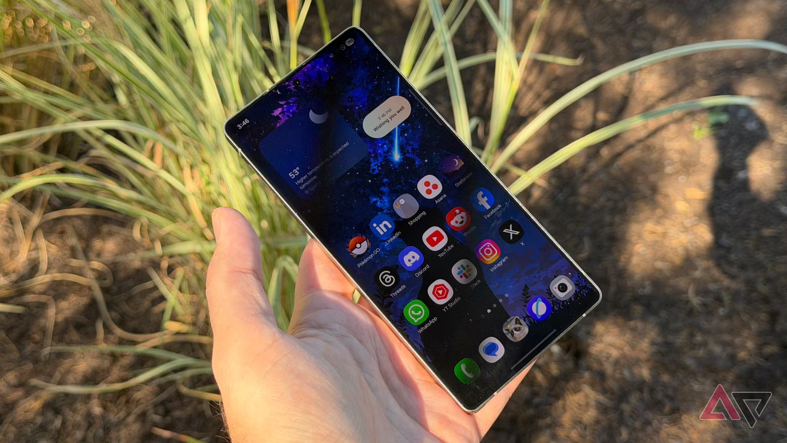 As curvas do Samsung Galaxy S26 Ultra fazem o S25 Ultra parecer quadradão