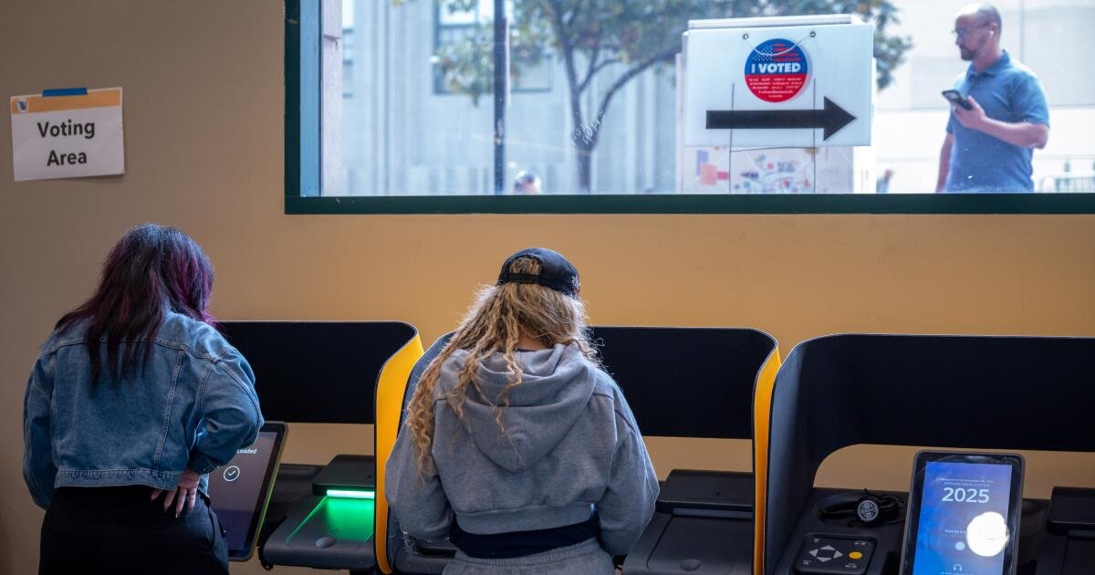 Autoridades da Califórnia rejeitam as alegações de Trump de que os votos da Proposição 50 são uma ‘grande fraude’