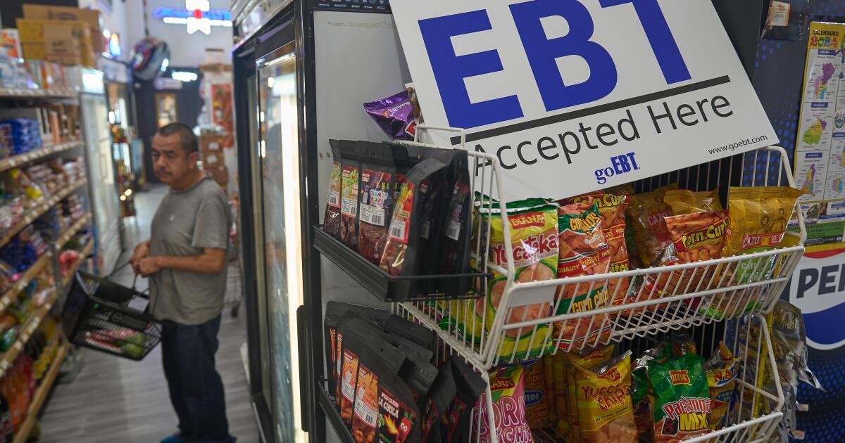 O fim da assistência alimentar federal pode atingir mais duramente os negros americanos