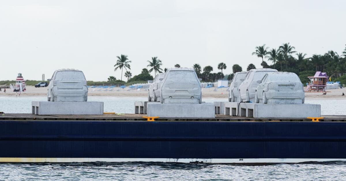 Underwater Sculpture Park traz arte de recifes de corais para Miami Beach