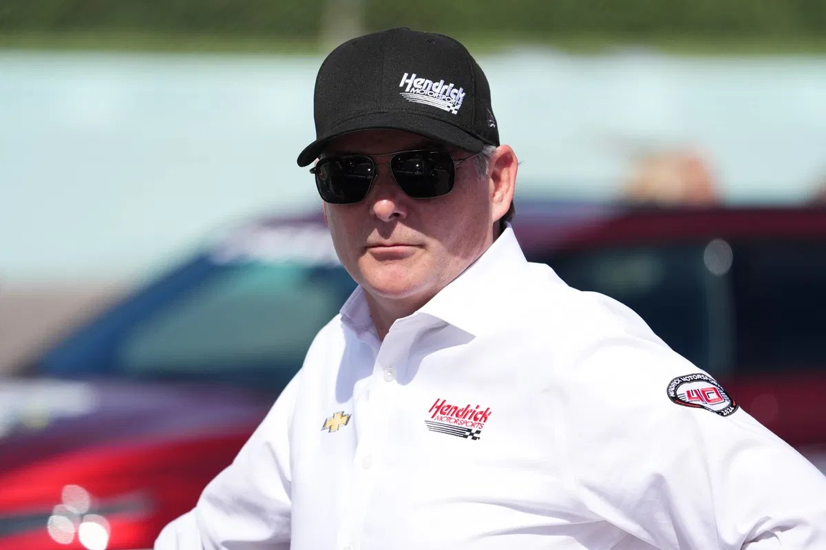 Jeff Gordon confiante nos pilotos HMS antes do confronto do Campeonato Phoenix